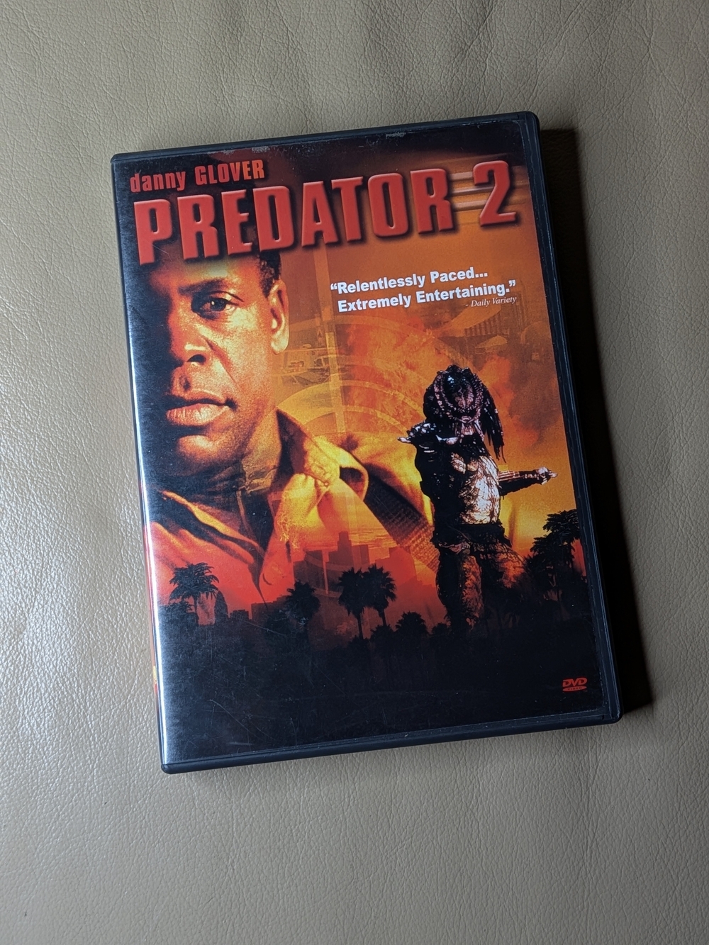 Predator 2 DVD - Danny Glover - Excellent Condition